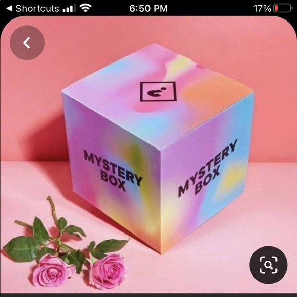 A mystery box!! - Picture 1 of 1